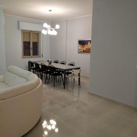 Casa Bella - 3 Baths - Walk To Ortigia Apartment Syracuse Exterior photo